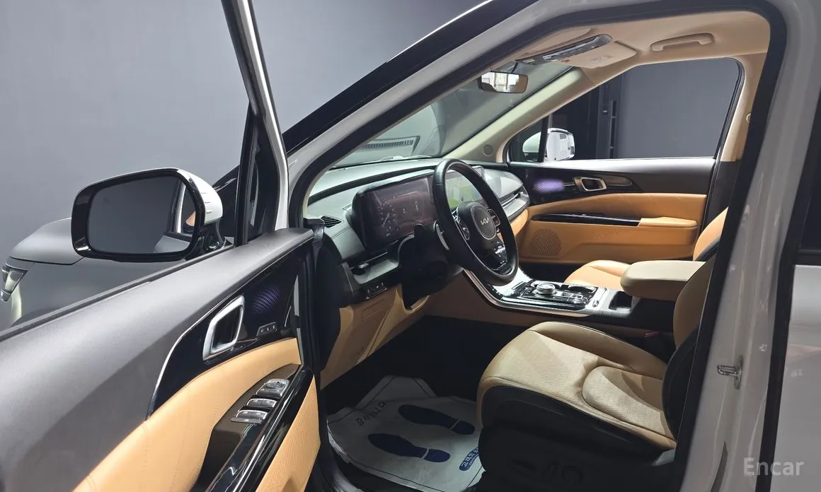 Фото 11 - Kia Carnival