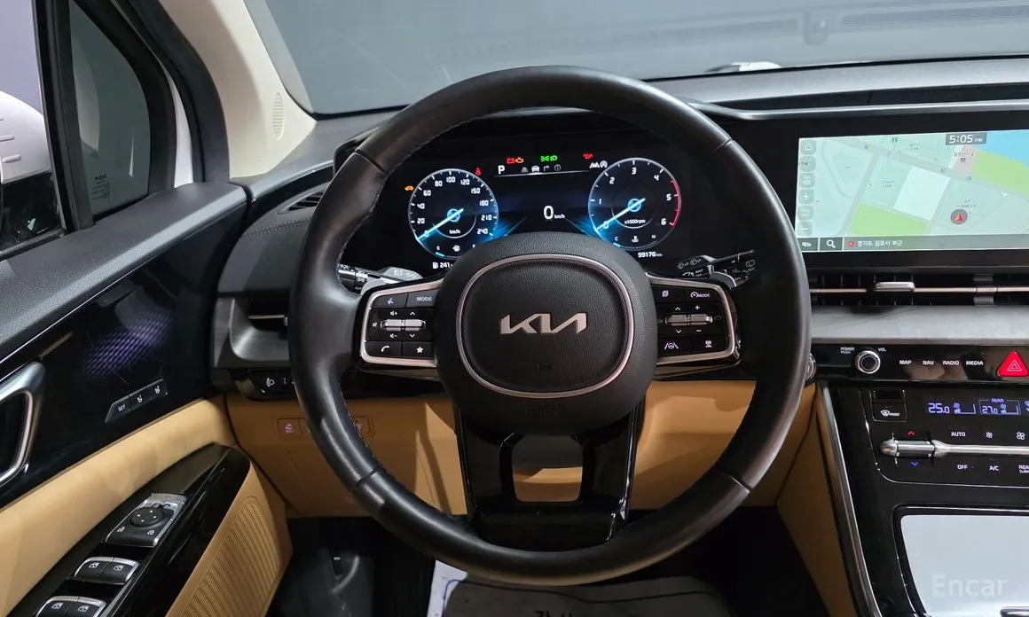 Фото 13 - Kia Carnival