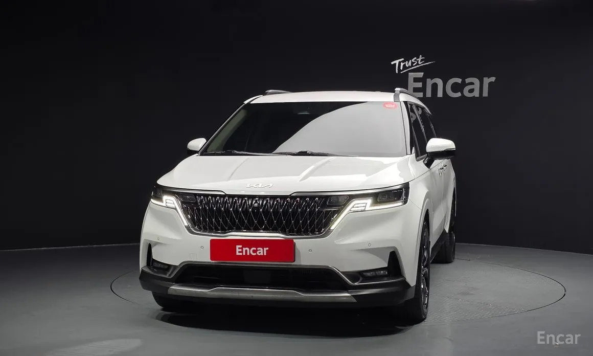 Фото 3 - Kia Carnival