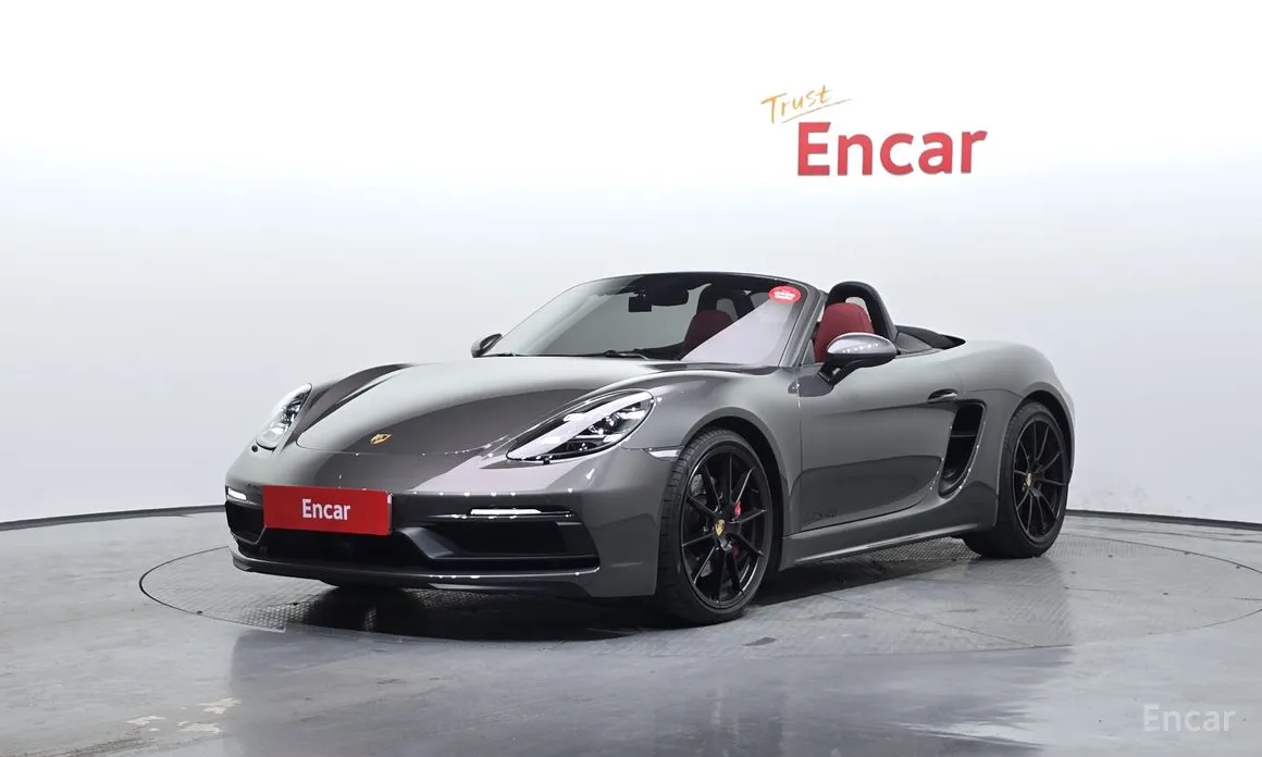 Фото 1 - Porsche 718