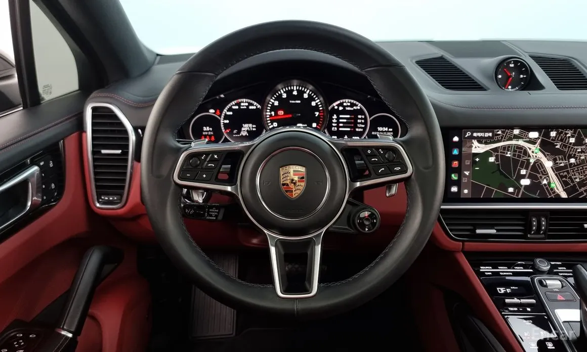 Фото 13 - Porsche Cayenne