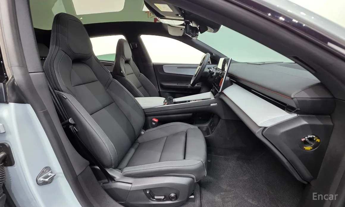 Фото 10 - Polestar 4