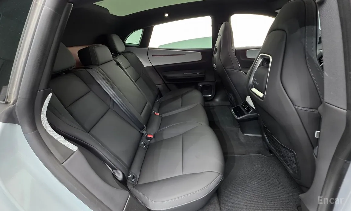 Фото 19 - Polestar 4