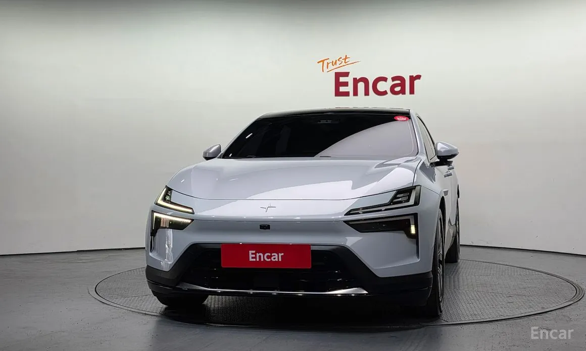 Фото 3 - Polestar 4