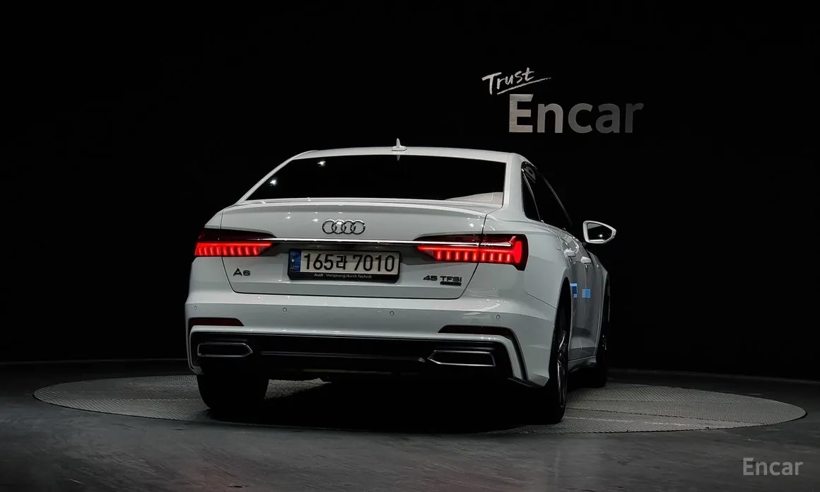 Audi A6 2019 45 TFSI Quattro Premium