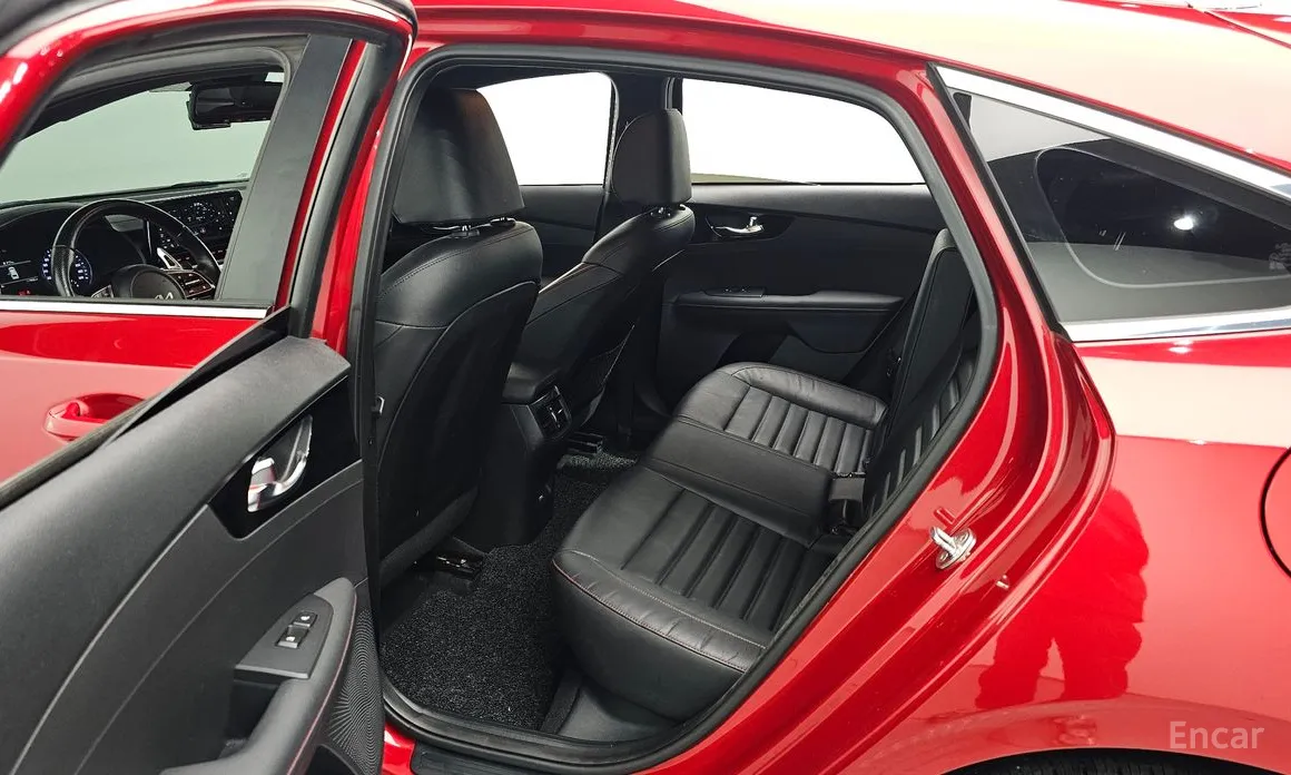 Фото 12 - Kia K3