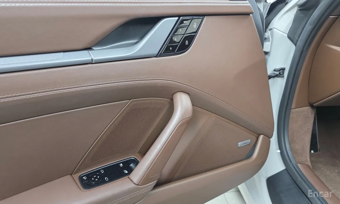 Фото 13 - Porsche 911