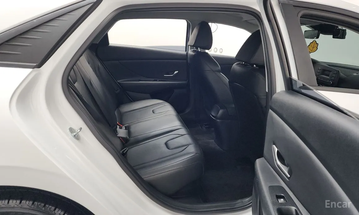 Фото 12 - Hyundai Avante