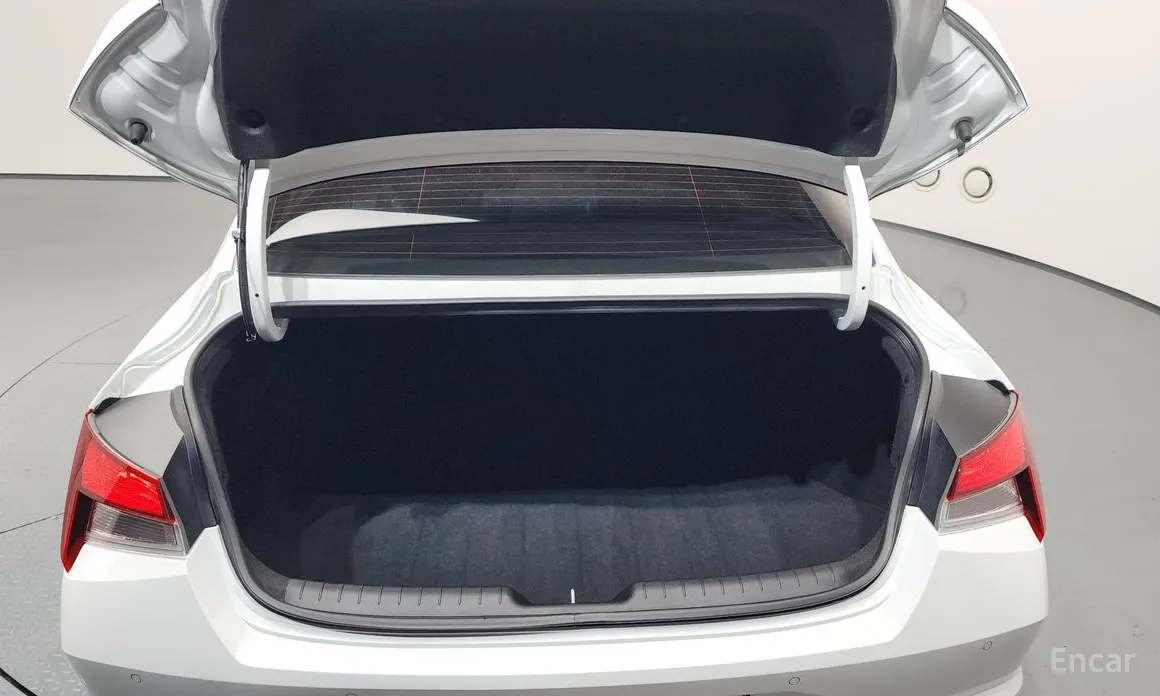 Фото 20 - Hyundai Avante