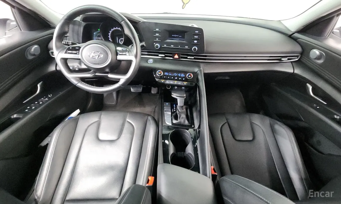 Фото 7 - Hyundai Avante