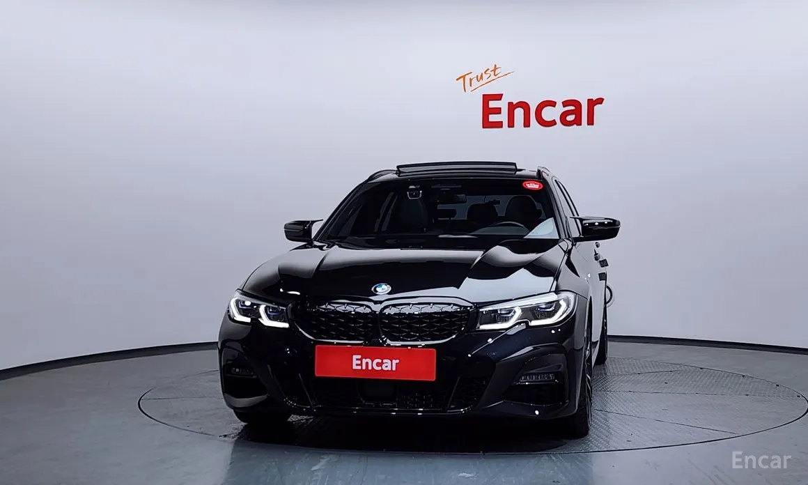 Photo 3 - BMW 3 Series