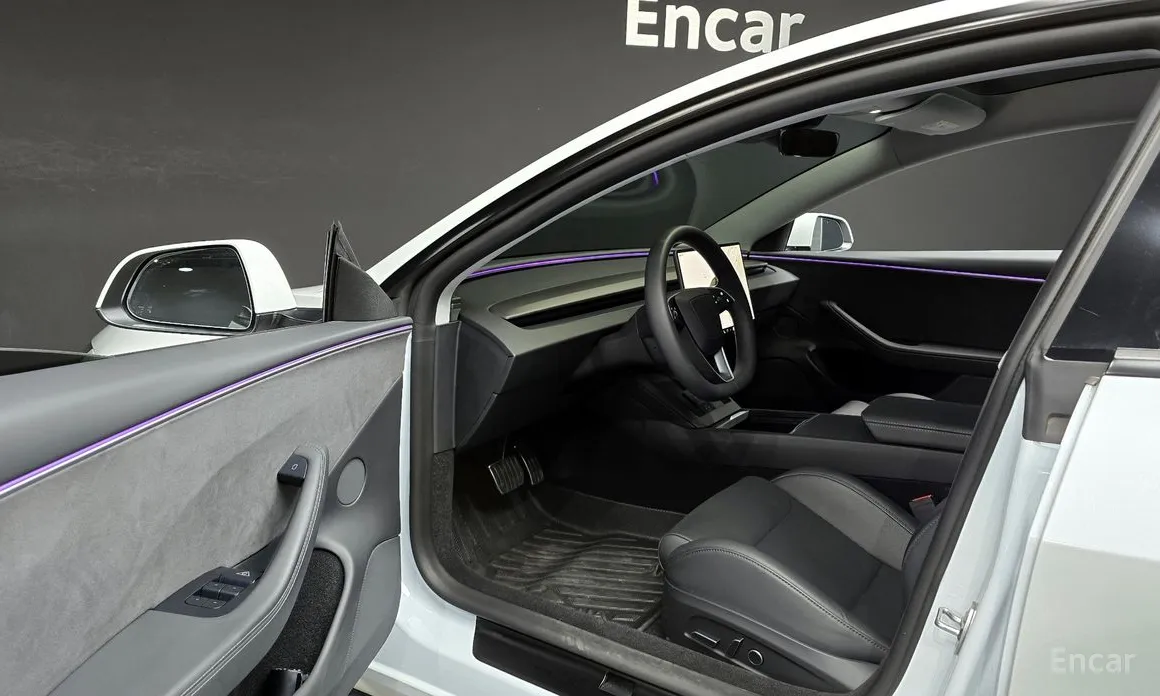 Фото 11 - Tesla Model 3