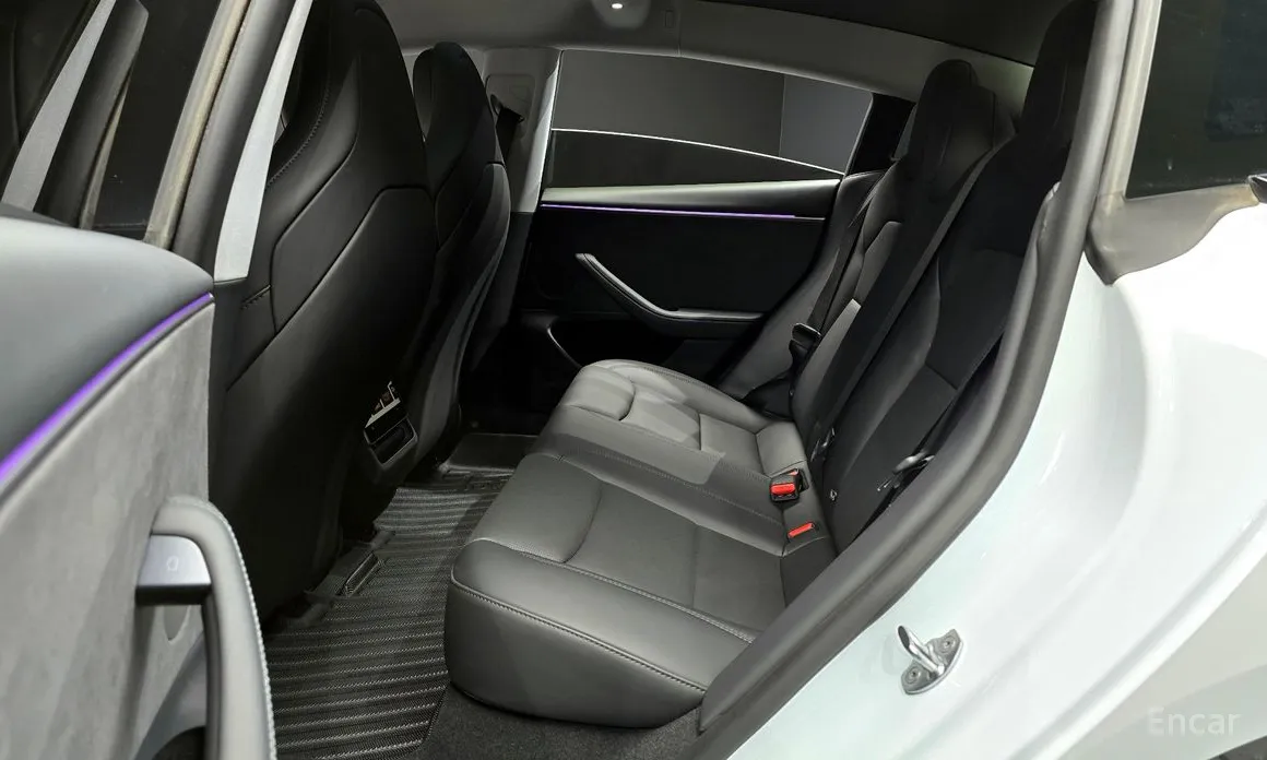 Фото 12 - Tesla Model 3