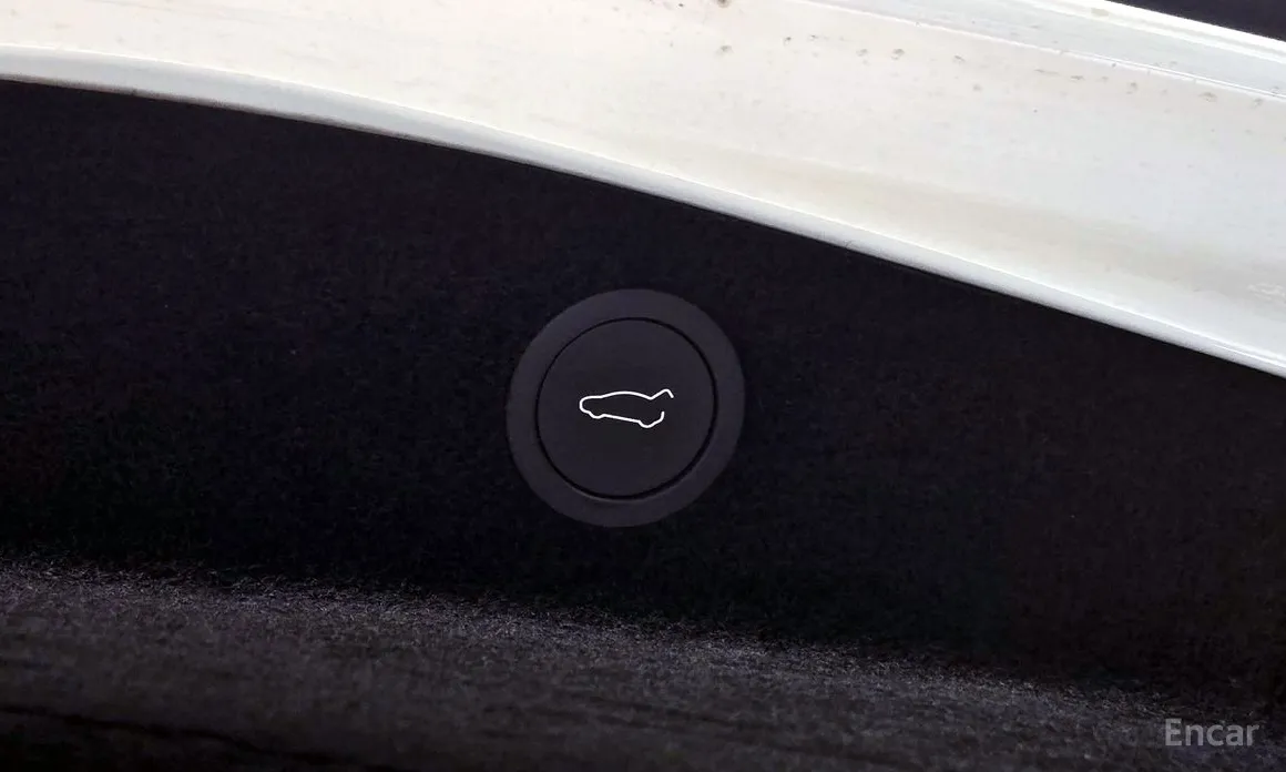 Фото 20 - Tesla Model 3