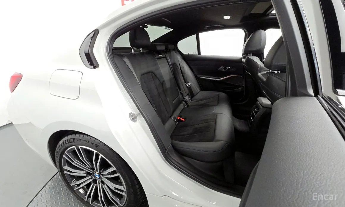 Фото 12 - BMW 3 Series