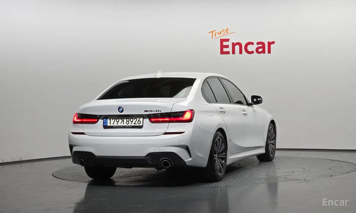 Фото 2 - BMW 3 Series