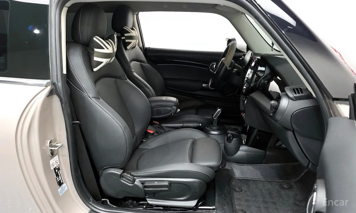 Фото 11 - Mini Cooper