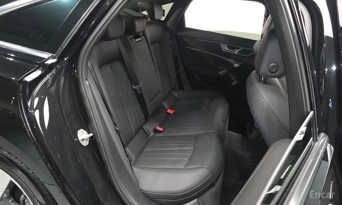 Фото 12 - Audi A6