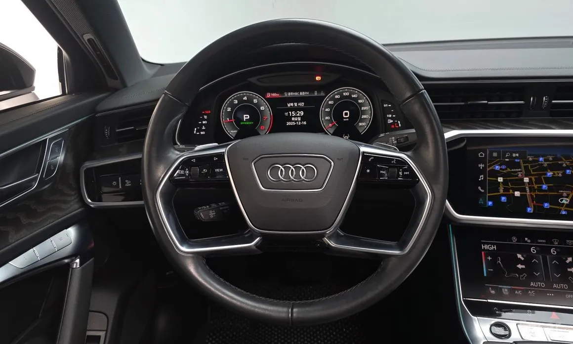 Фото 13 - Audi A6