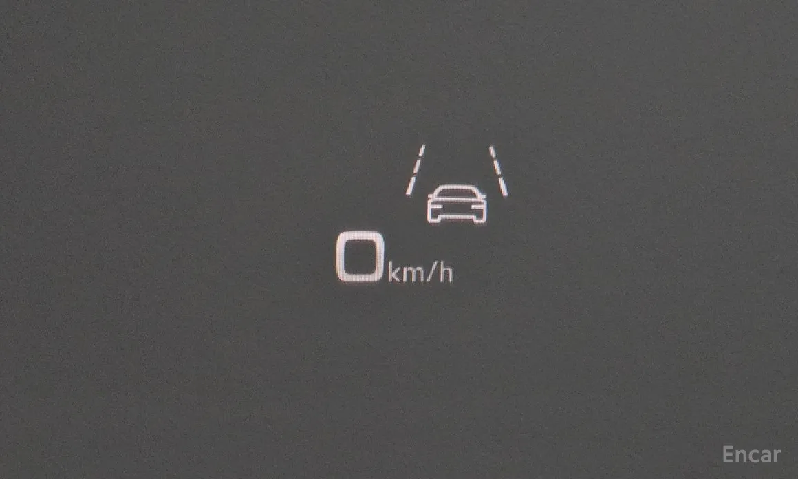 Фото 17 - Audi Q8