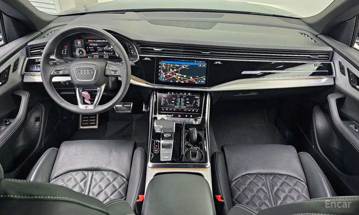 Фото 7 - Audi Q8