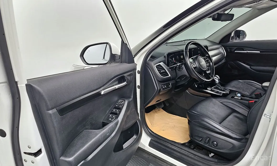 Фото 12 - Kia Seltos