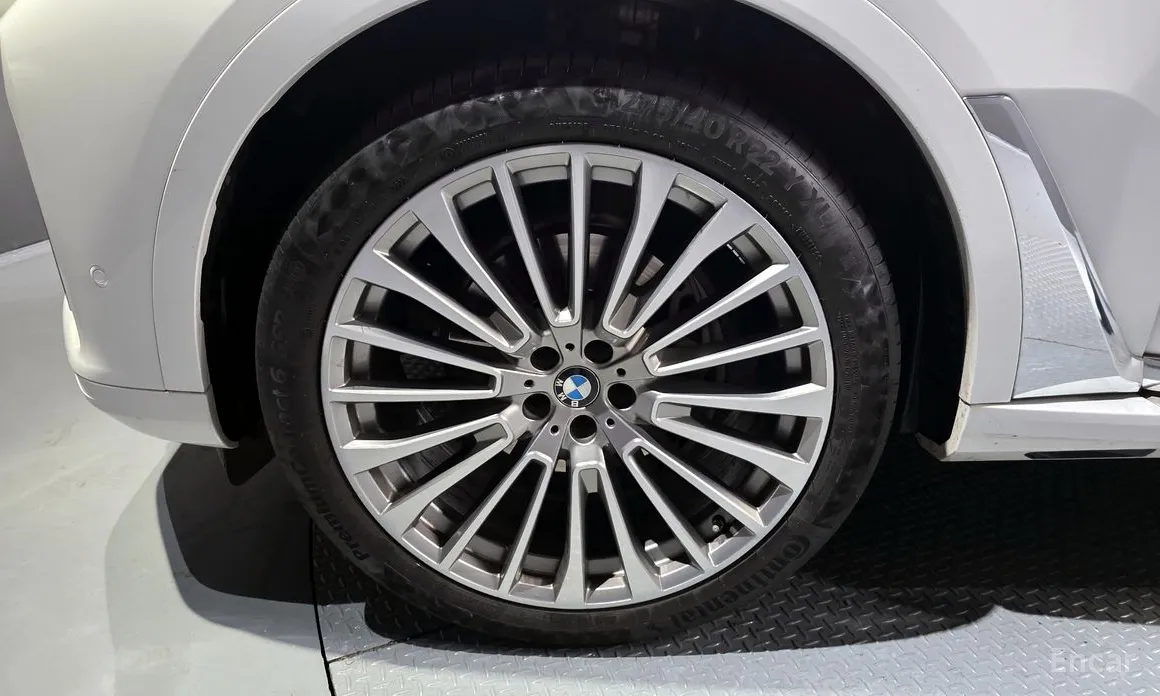 Фото 5 - BMW X7