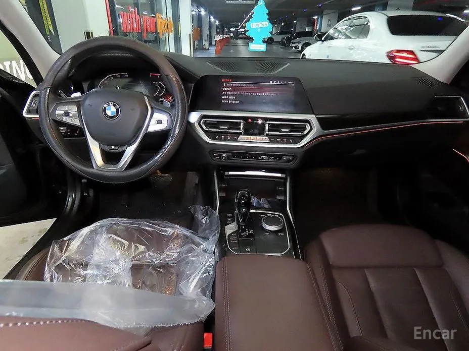 Photo 10 - BMW 3 Series