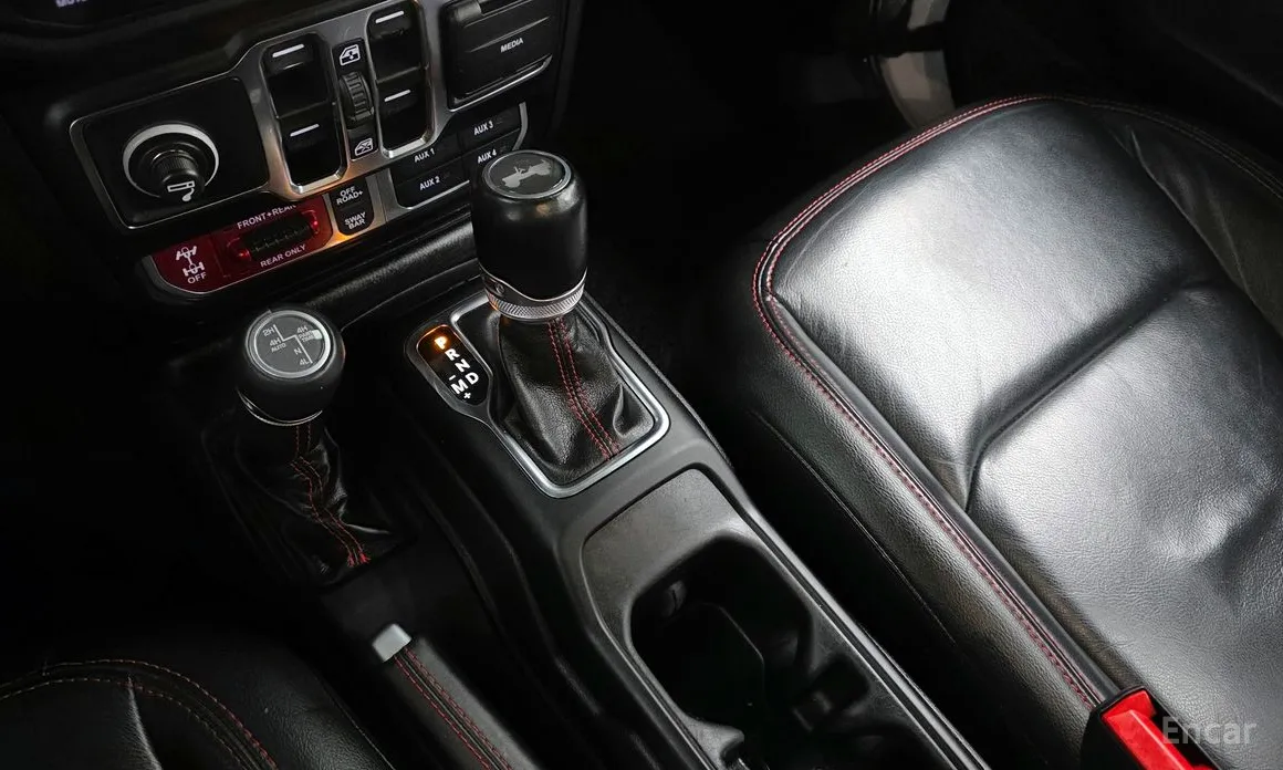 Фото 9 - Jeep Wrangler