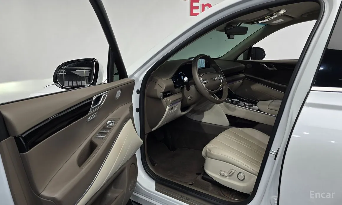 Фото 10 - Genesis GV80