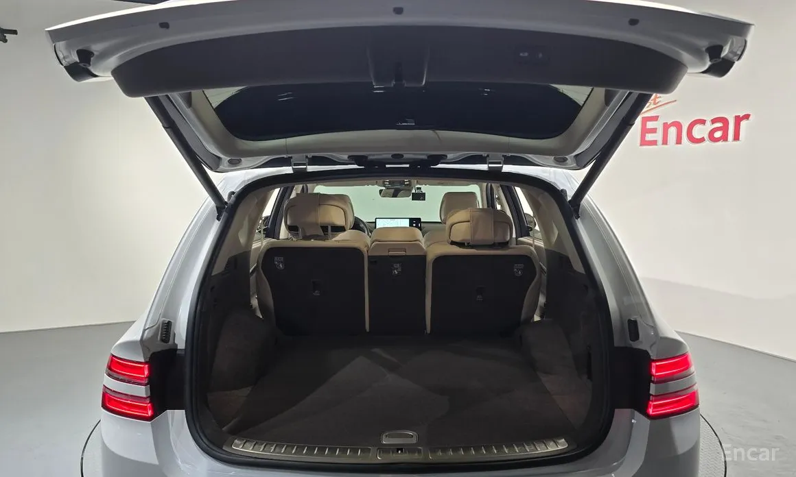 Фото 20 - Genesis GV80