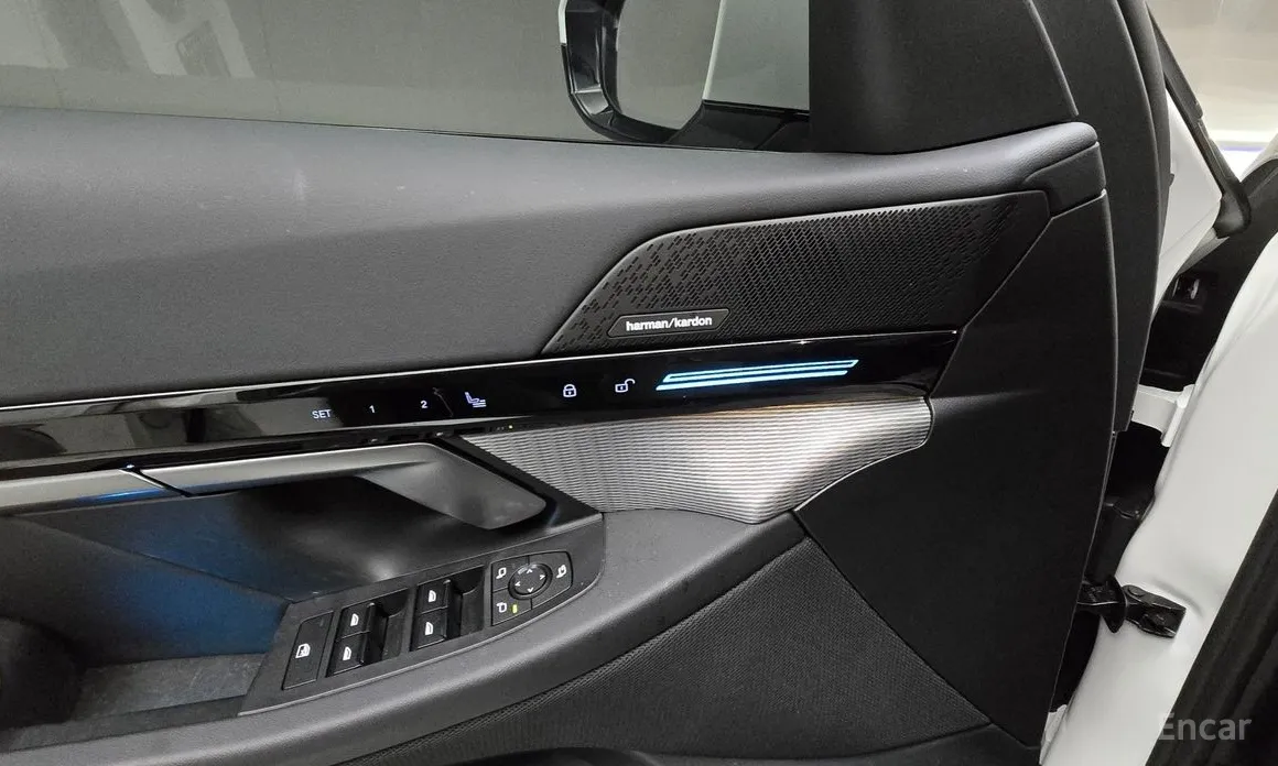 Фото 14 - BMW 5 Series