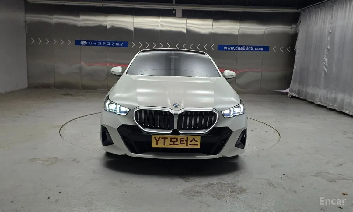 Фото 2 - BMW 5 Series