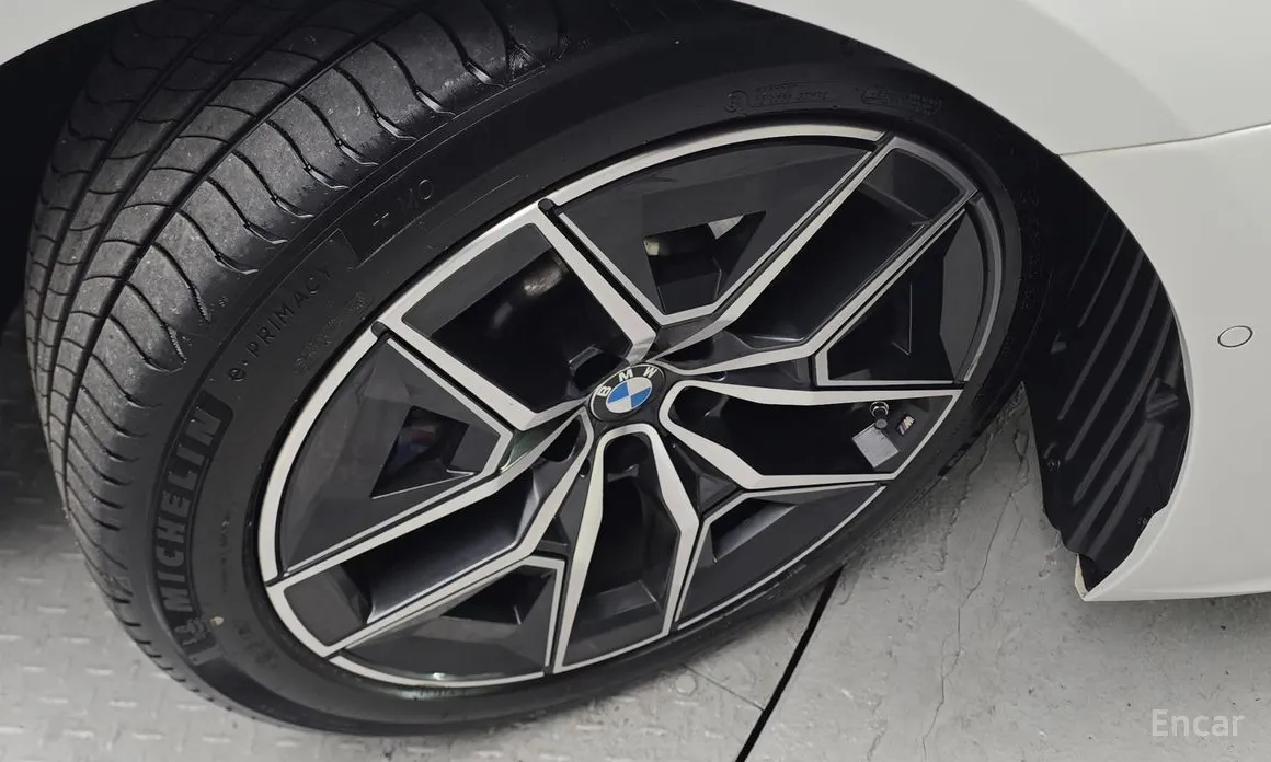 Фото 20 - BMW 5 Series