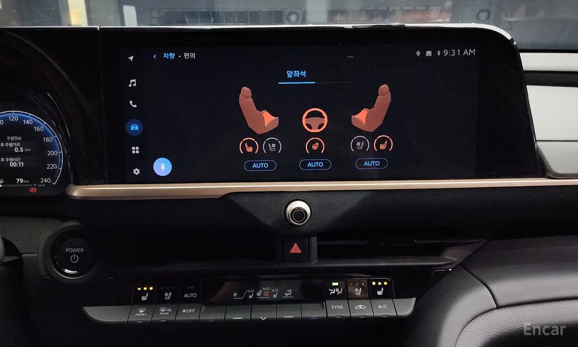 Фото 16 - Toyota Crown