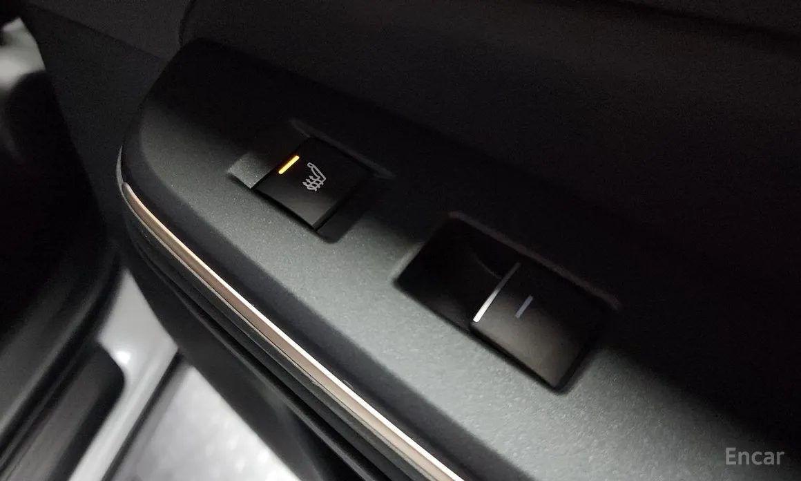 Фото 19 - Toyota Crown