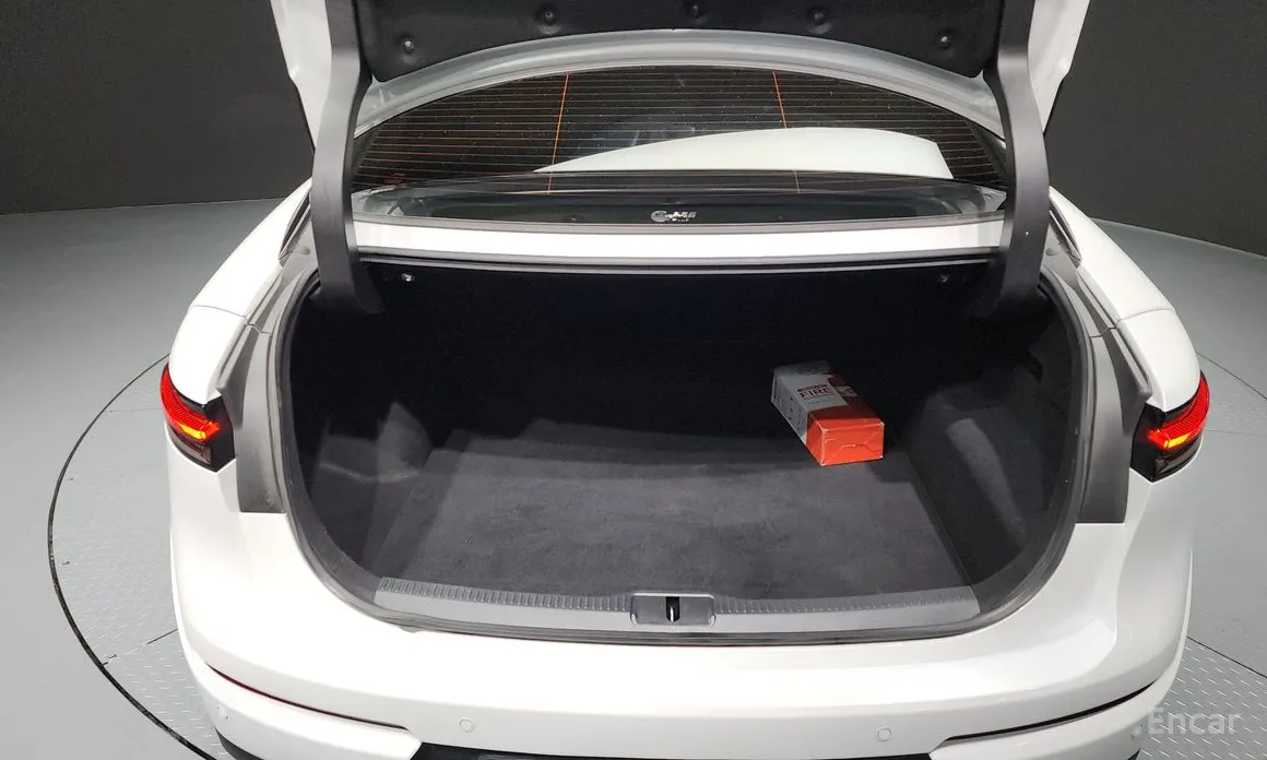 Фото 20 - Toyota Crown