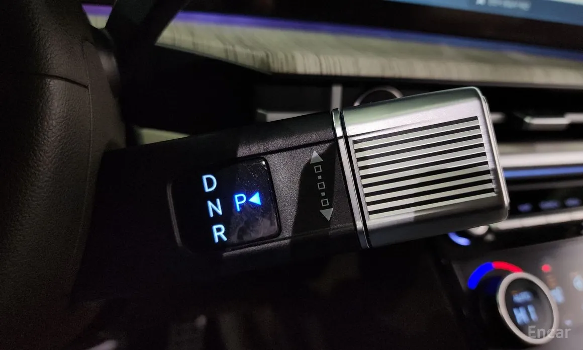 Фото 9 - Hyundai Santa Fe