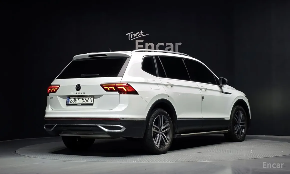 Фото 2 - Volkswagen Tiguan