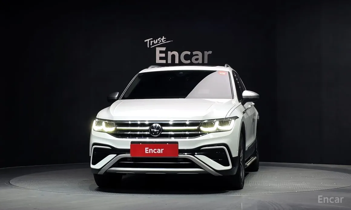 Фото 3 - Volkswagen Tiguan