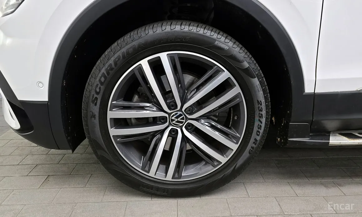 Фото 5 - Volkswagen Tiguan