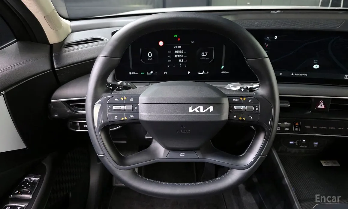 Фото 18 - Kia K8