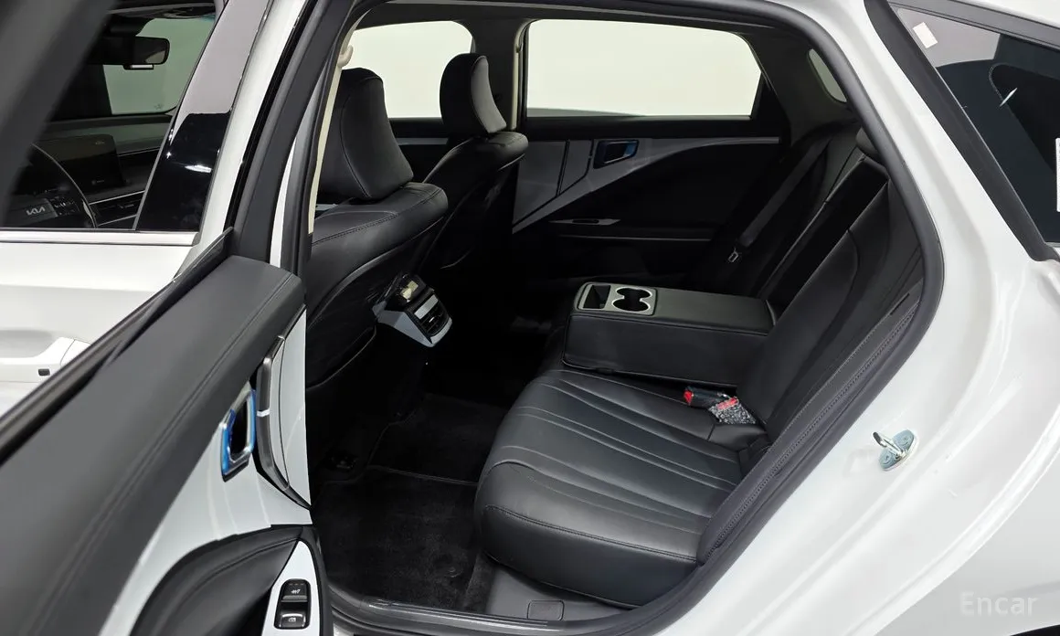 Фото 20 - Kia K8