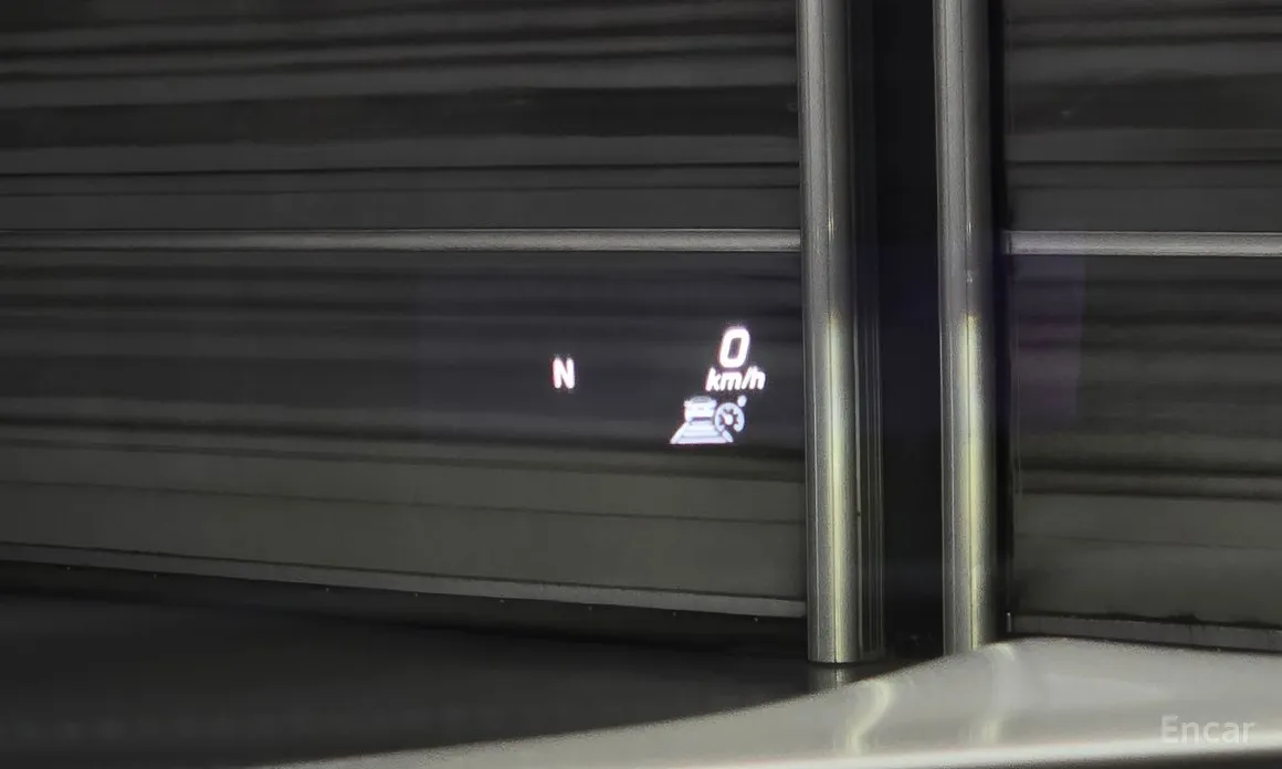 Фото 16 - Mercedes-Benz AMG GT