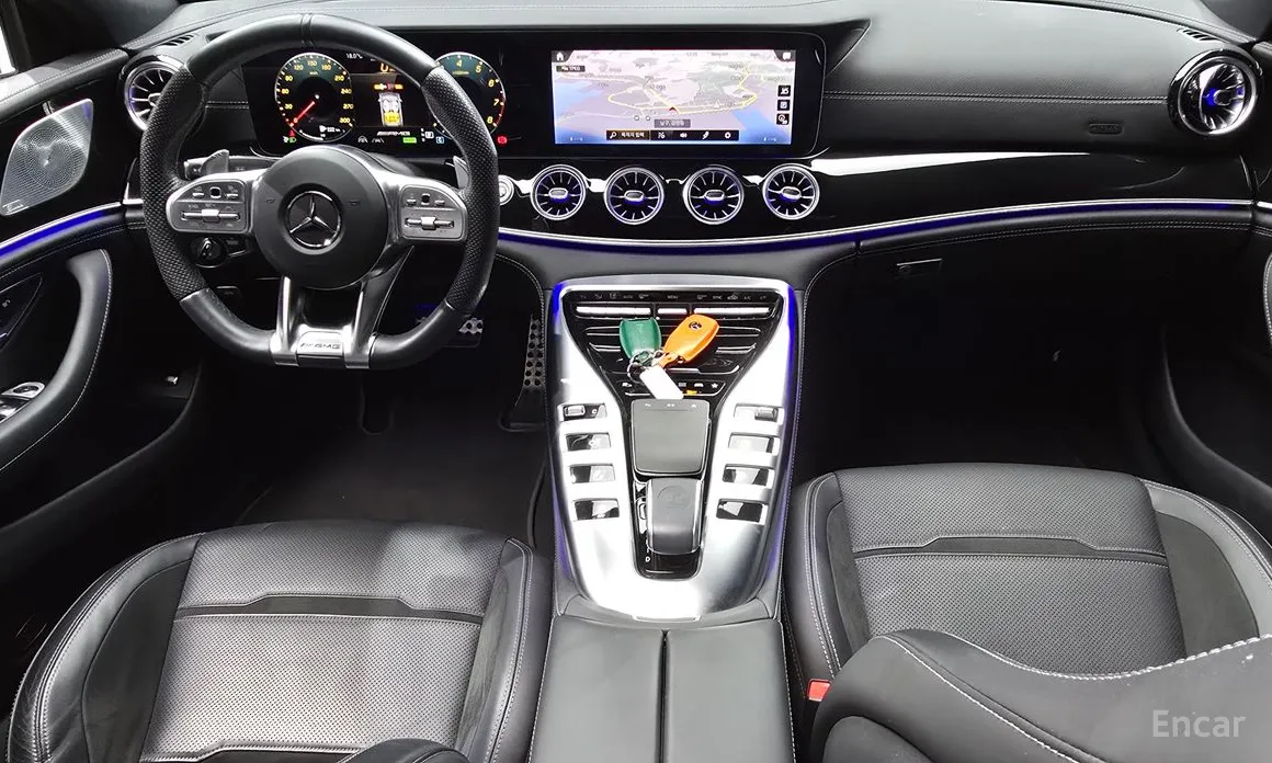 Фото 7 - Mercedes-Benz AMG GT