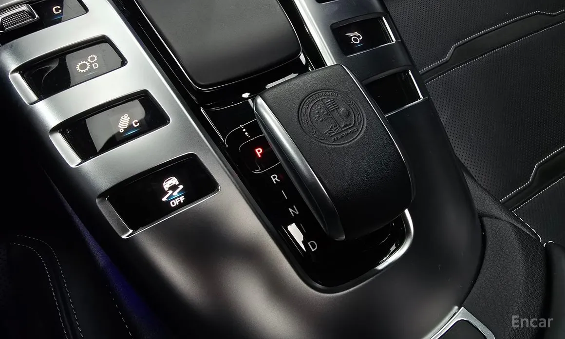 Фото 9 - Mercedes-Benz AMG GT