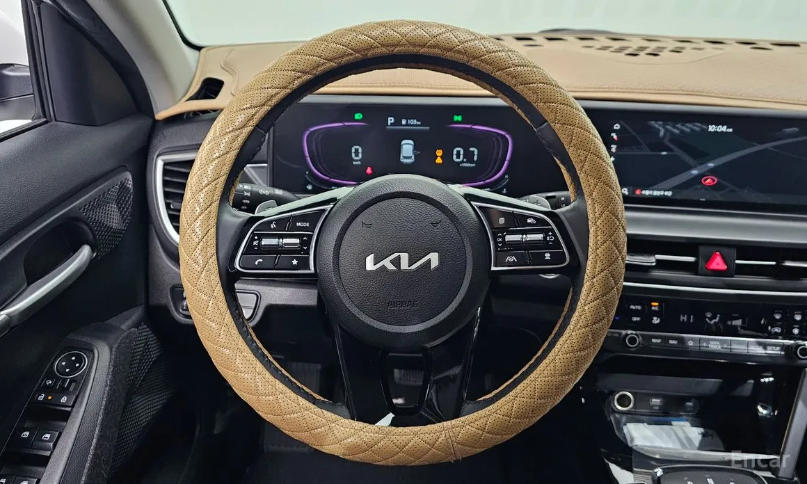 Фото 13 - Kia Seltos