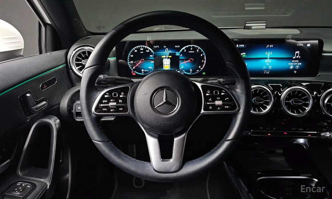 Фото 13 - Mercedes-Benz A-Class