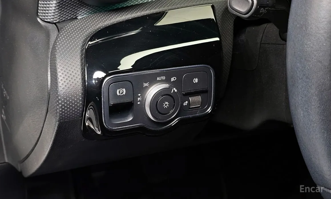 Фото 17 - Mercedes-Benz A-Class