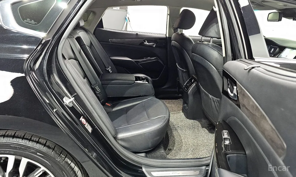 Фото 12 - Kia K7